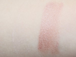 Urban Decay Primer Potion - Sin vs normal swatches A