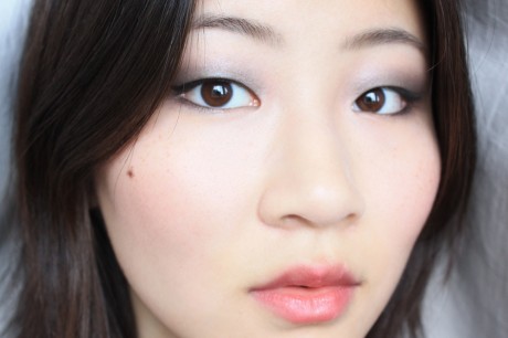theNotice - Soft, smokey grey eyes | A Clarins Graphites makeup look ...