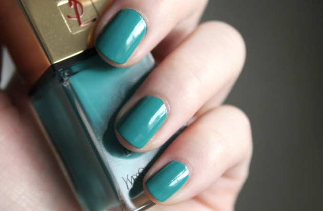 YSL Vert d'Orient swatch