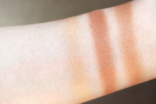 Lise Watier Sun Bronzing Powder swatches