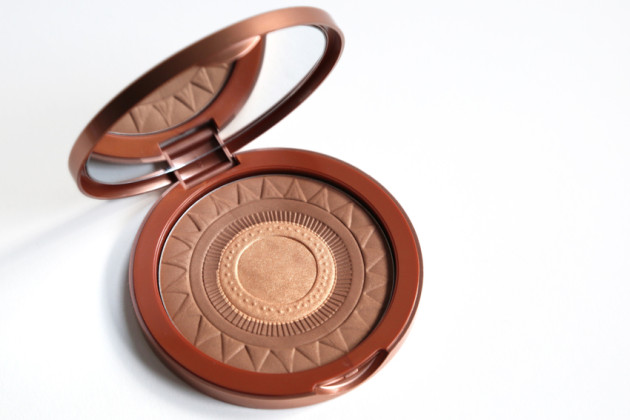 Lise Watier bronzer swatches review