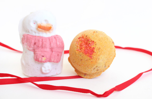 LUSH Snowman Invasion review Christmas Holiday 2013