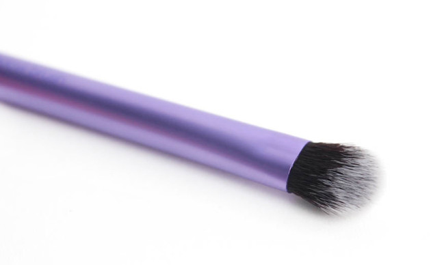 Real Techniques Domed Shadow Brush