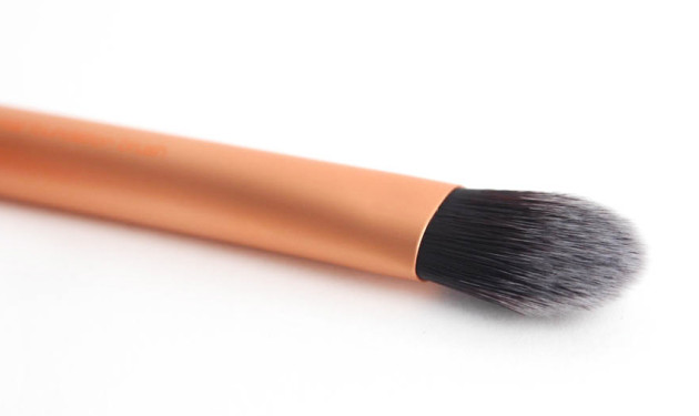 Real Techniques Foundation Brush review