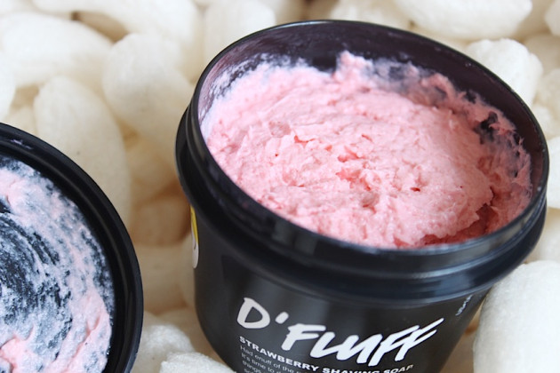 LUSH D'Fluff review shaving cream