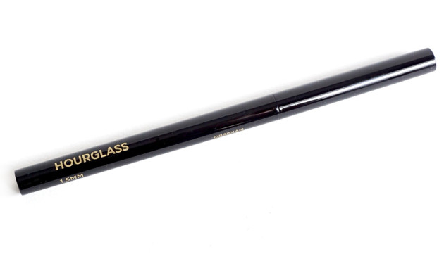 Hourglass 0.5mm gel liner giveaway