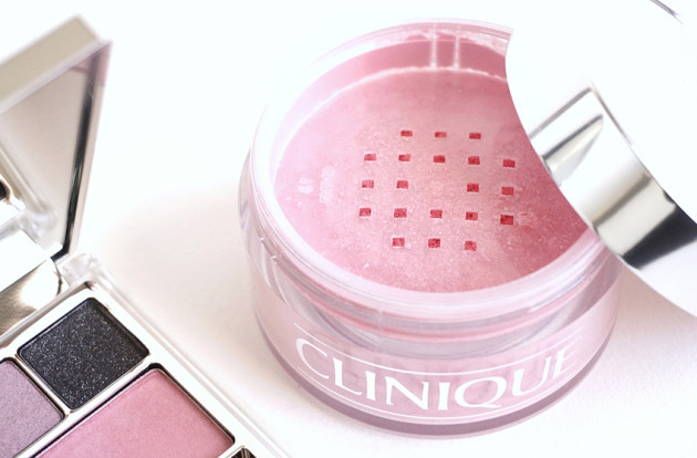 Clinique Snowflake Dreams review Blended Face Powder