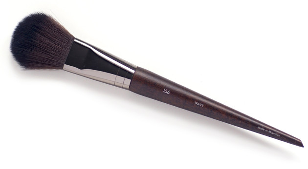 Make Up For Ever 156 Large Flat Brush review