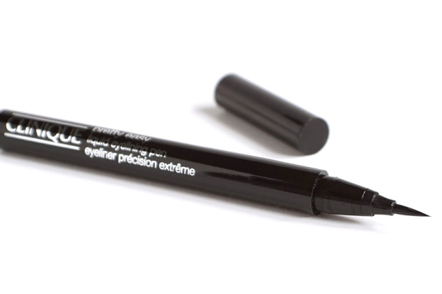 Clinique Pretty Easy Liquid Eyelining Pen