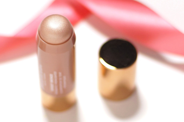 Elizabeth Arden Sunset Bronze Prismatic Highlighter review stick