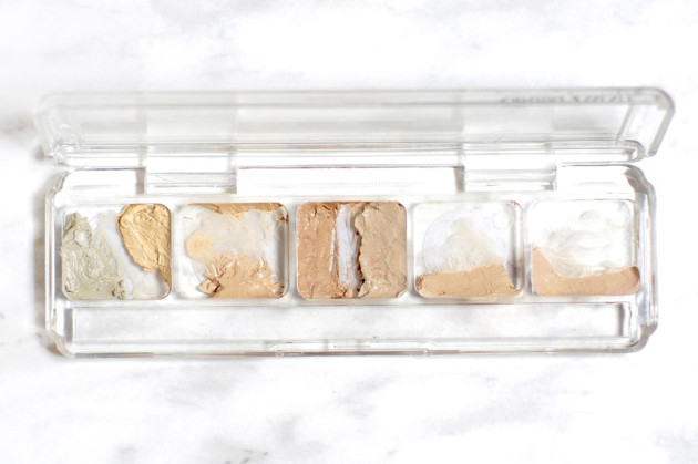 Silicone free foundation palette