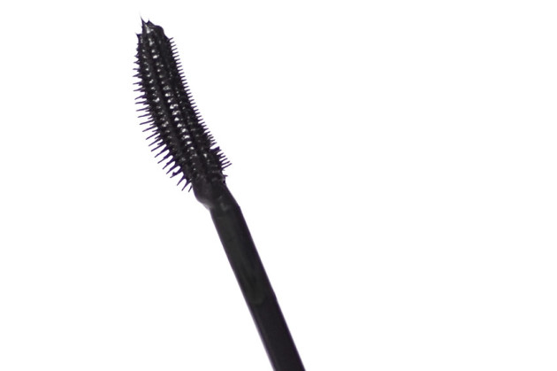 Maybelline Lash Sensational mascara brush review