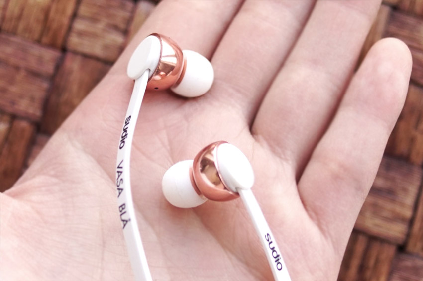 theNotice - Sudio Vasa Bla Earphones: Bluetooth earbud review