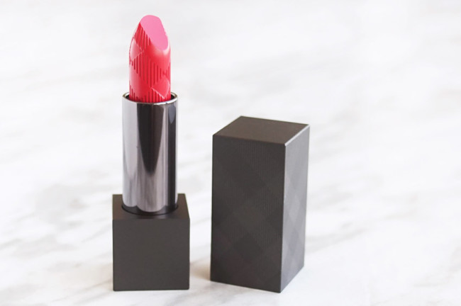 Burberry Lip Velvet 419 Magenta Pink lipstick review