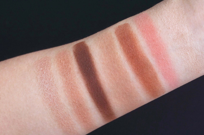 Charlotte Tilbury GlowMo Beauty Glow Palette swatches