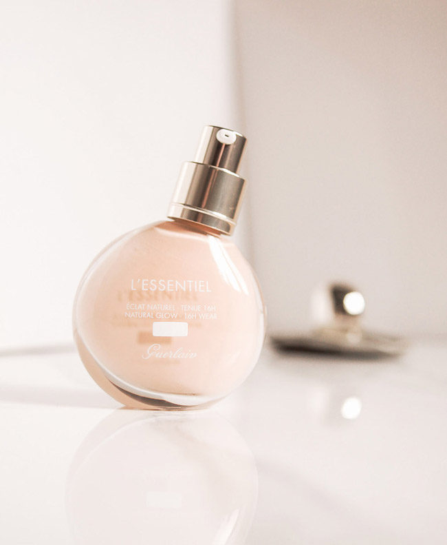 Guerlain L'Essentiel Foundation review, swatches 00N, 01N